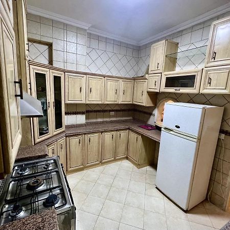 Near The Pyramids Inn Nazlet el-Sîsi المظهر الخارجي الصورة
